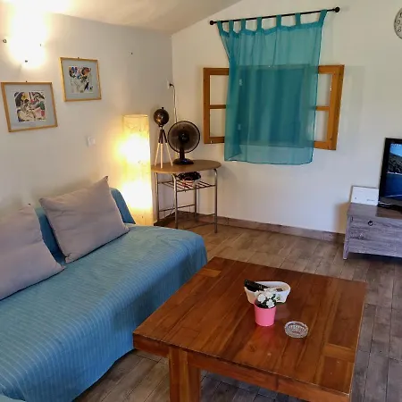 Κάμπινγκ Wooden House Corfu *